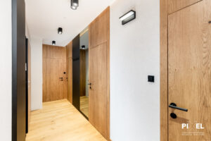 Szafa na wymiar we wnęce